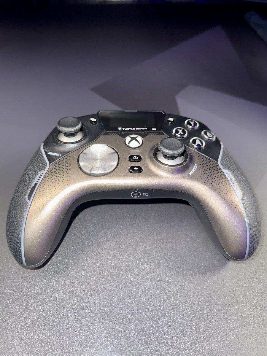 Ambi_Tones's tweet photo. We getting ready to play some sonic Crossworlds and couldn’t play it without my trusty stealth ultra 💪🏾
Use code “Ambi” at checkout and order one today

#ad #turtlebeach https://t.co/nfIqTgsmGe