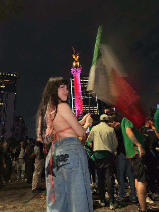 Asho 🎀 - Apoyemos a México 🇲🇽💕 https://t.co/8v7Ao7TLqr