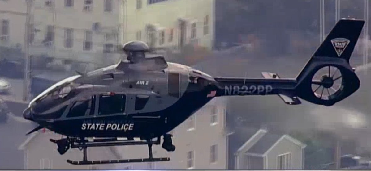 scooperon7's tweet photo. Highway Standoff Update: Officials now confirming what our sources told us earlier,shooter killed a man in a Berlin Parking lot this afternoon then pulls over on 495 in Lowell where police were able to determine he killed himself…the Berlin murder was not random #7News https://t.co/rBD3T2HiTj