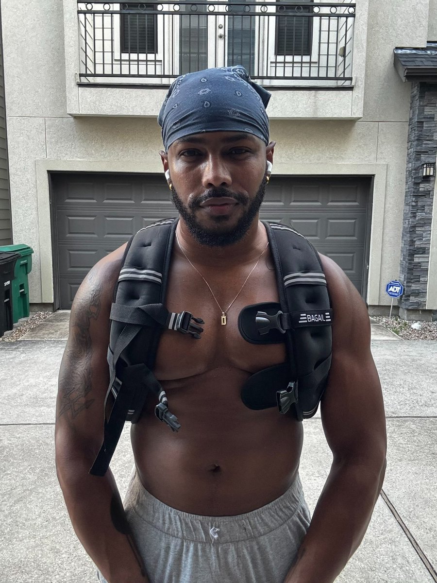 MusiqCityWalls's tweet photo. Open or Closed.. ? Yall ran or nah?! https://t.co/O3WkCPJBnY