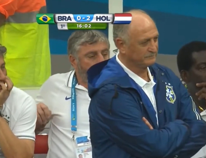 mapitangueira's tweet photo. esse jogo contra Holanda é um dos mais inacreditáveis da história da seleção brasileira  

a gente tomou 7 e quatro dias depois tinhamos que disputar terceiro lugar kkkkkkkkkkkkkkkkkkkkkkkkk

16 minutos do primeiro tempo e ja tava 2x0 pros cara, sorte absurda ter parado por aí https://t.co/4hVrpZYnNS