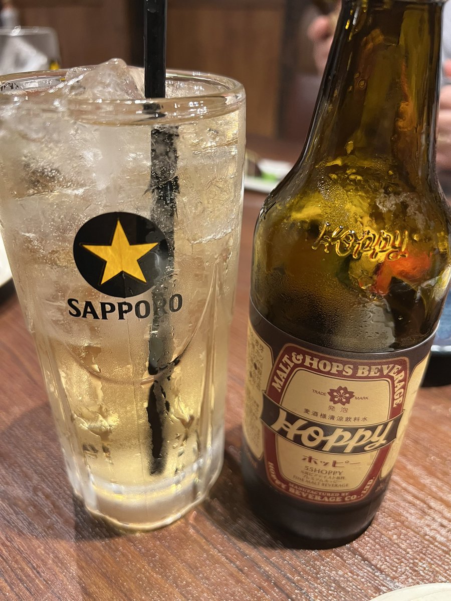 shinji2da's tweet photo. おはようございます。

昨日は赤いホッピーを飲んで、ホッピーの美味しさに目覚めました。 https://t.co/Fzd8ZLbMca