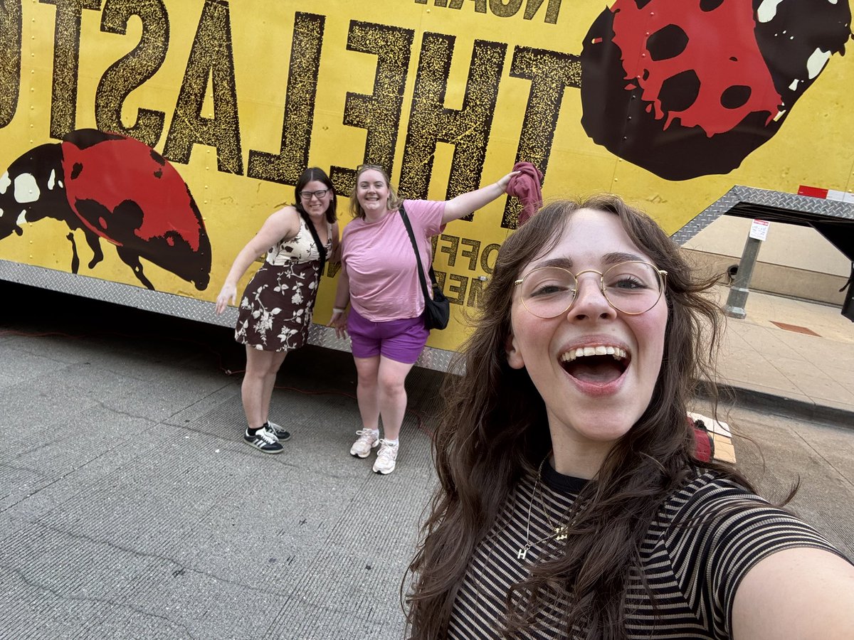 srahskionahill's tweet photo. YAY NKST reunion!!! https://t.co/6NFlElbOd9