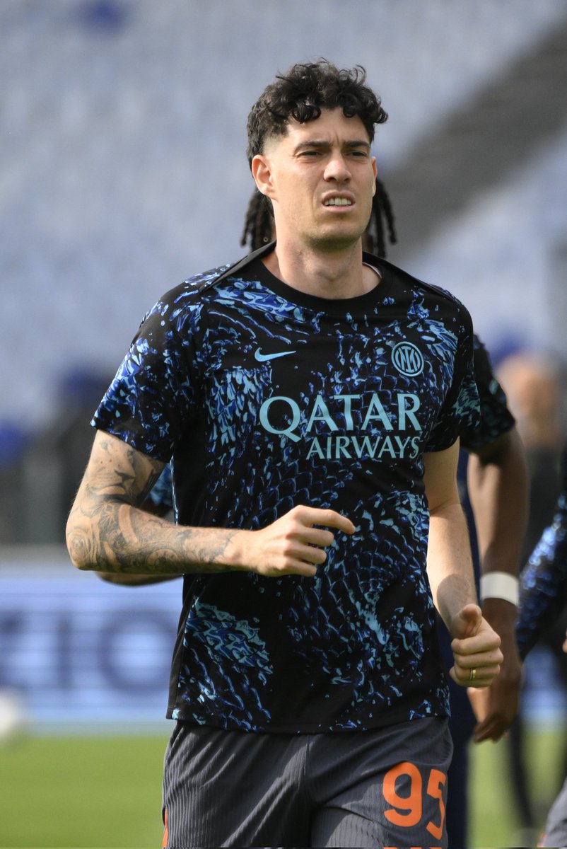 _BeFootball's tweet photo. 🚨🚨 ALESSANDRO BASTONI 🇮🇹 EST VISÉ DANS LE CADRE D'UNE AFFAIRE DE PROSTITUTION DE MINEURES. ⚖️

Le défenseur de l'Inter est ACCUSÉ d'avoir payé pour des relations sexuelles avec une jeune fille de 17 ans, ce que l'intéressée NIE ELLE-MÊME. ❌

Trois autres joueurs italiens 🇮🇹 qui ne sont PAS VISÉS vont témoigner dans l'affaire : Daniel Maldini, Riccardo Calafiori et Kevin Bonifazi. 

(@Gazzetta_it)