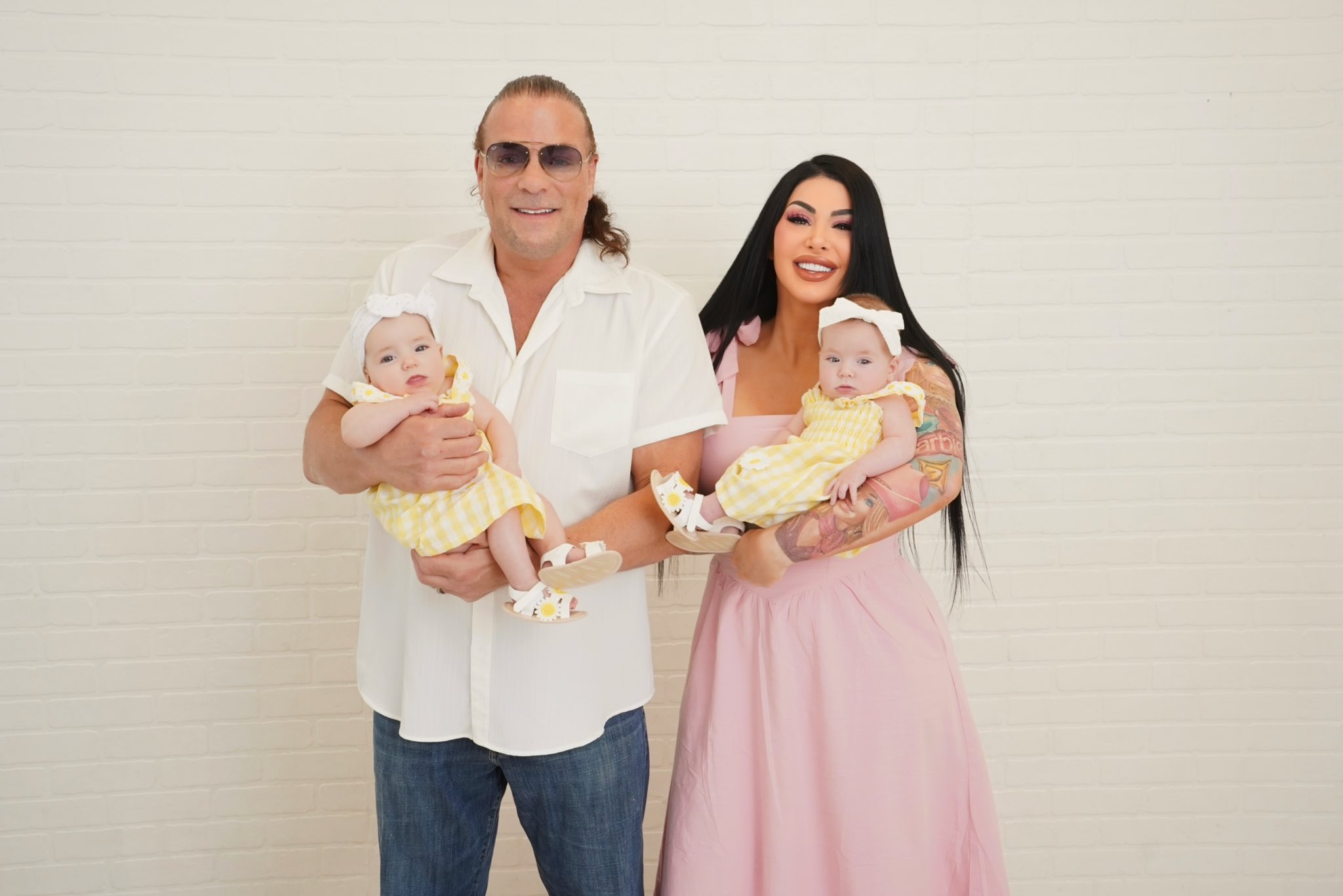 3 pic. The VAN DAMs 💕 @TherealRVD https://t.co/rOkm48kBvK