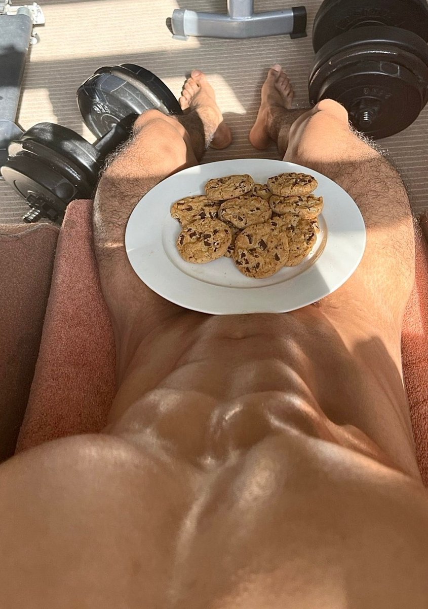 swiftism100's tweet photo. I love cookies https://t.co/XYlRIgdRPP