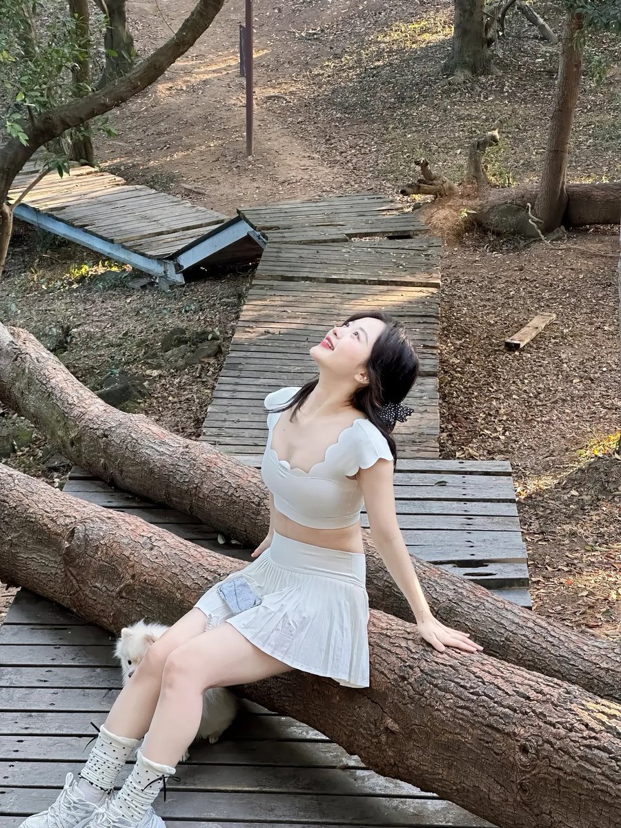 bu_xiaoding's tweet photo. 有修勾 #反差 #露出 https://t.co/XD0rBa7pEL