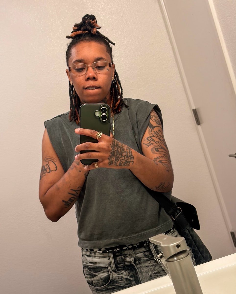 godsgift2her_'s tweet photo. Baby I been a joint😘🥰 https://t.co/4qmdv3G4S9