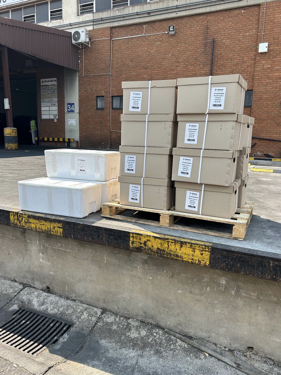 qabulaholdings's tweet photo. From pick up to delivery, we make logistics simple. Trusted shipping, efficient freight solutions, and happy clients who keep coming backππ¦β
#Logistics
#supplychain
#Freightforwading
#Customsclearance
#Growingbusiness https://t.co/Wp1NmZpL6F