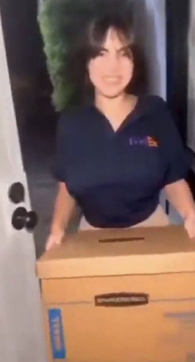 Alpha_NumericX's tweet photo. The delivery came in at the right time 

Full 🎥👇 https://t.co/swnaSQWY4l