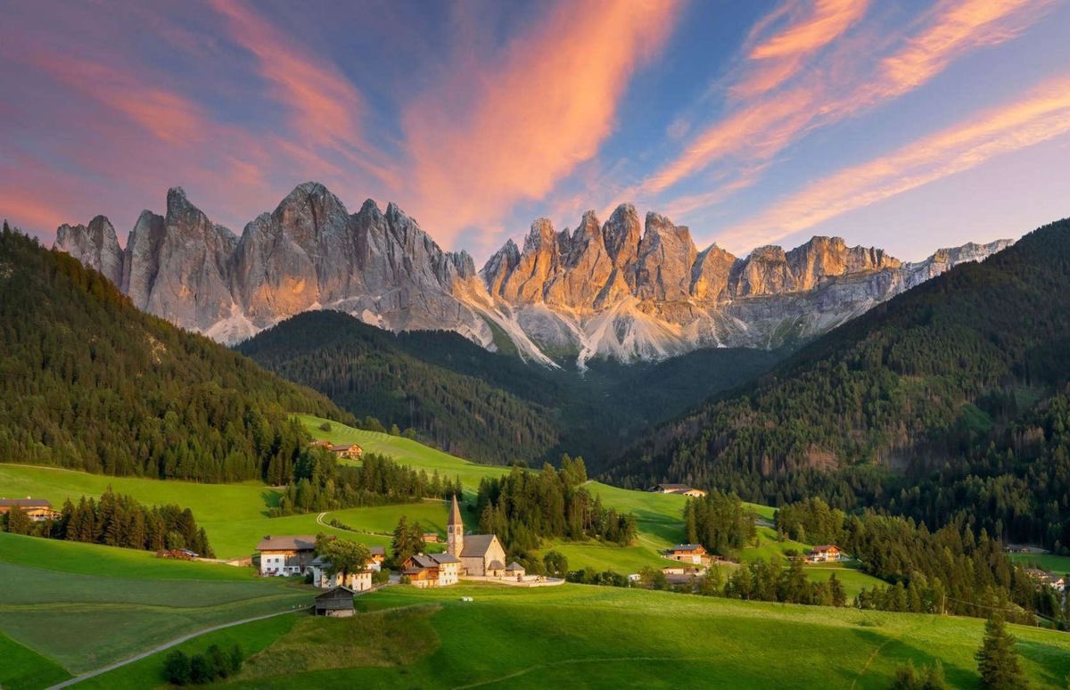 lunecrumbss's tweet photo. dolomites, italy https://t.co/2J5LW5g5Wz