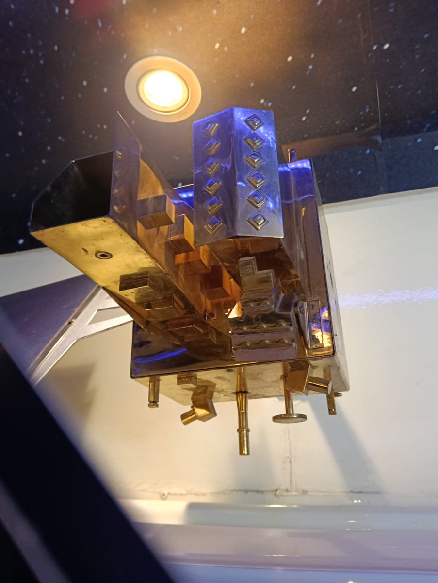 SBESCS_SCHOOL's tweet photo. The Space on Wheels is an innovative mobile exhibition launched by the Indian Space Research Organisation (ISRO). Housed inside a customized bus, the program brings India's space science achievements directly to schools and rural communities to inspire young minds. https://t.co/EgHJlNCQ6W