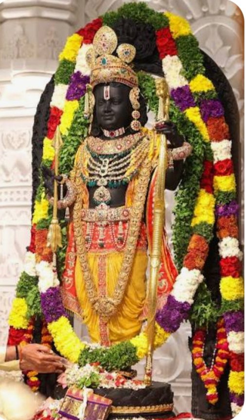 GirishPandy's tweet photo. अयोध्या स्थित राममंदिर 🛕 चढ़ावा चोरी 💰 प्रकरण में अवध के वकीलों की नई पहल? ⚖️
📌 फैजाबाद बार एसोसिएशन ने चम्पत राय, डॉ. अनिल मिश्रा और गोपाल राव के खिलाफ मुकदमा दर्ज कराने के लिए धारा 156(3) के तहत अदालत का दरवाजा खटखटाने का फैसला किया है।
🔎 मामले में सीबीआई जांच की मांग पहले से ही उठाई जा रही है। वहीं, बार एसोसिएशन पहले ही आरोपियों की ओर से पैरवी न करने का फैसला कर चुका है। साथ ही, यदि कोई अधिवक्ता उनकी ओर से मुकदमे की पैरवी करता है, तो उस पर ₹5 लाख का जुर्माना लगाने की घोषणा भी की गई है। आप अवध के अधिवक्ताओं की इस पहल को किस रूप में देखते हैं??
#अयोध्या #राममंदिर #चढ़ावा #आरोप #धर्म #आस्था #सनातन #रामभक्त #अवध #advocates