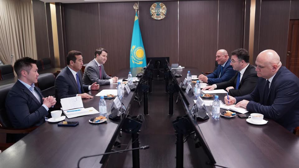 agricultureGEO's tweet photo. Mr David Songulashvili, is accompanying the Prime Minister of Georgia to Kazakhstan #David #Songulashvili #MEPA #Georgia #Kazakhstan #Cooperation
https://t.co/g0mwegAThO https://t.co/PsoIwnDmnb