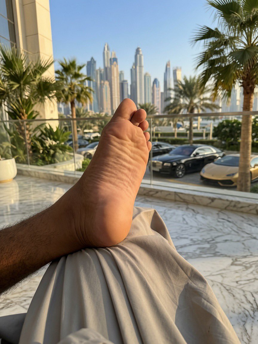 MasterRayyyan's tweet photo. Look at this thick, real alpha sole still warm and sweaty from a long day dominating… bet you’re already leaking just staring at it, huh beta? 😈
#AlphaSole #FootWorship #Findom #CashMaster #MNWO #GodRayyan https://t.co/fM11wC5Vl1