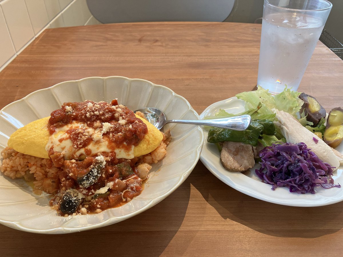 a0rik's tweet photo. 本日のまかない🍅
お腹ぽんぽこりん！ https://t.co/qbLSnIXCUK