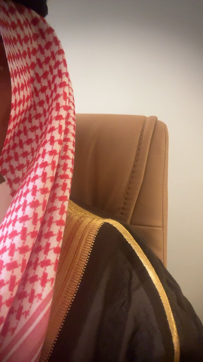 iG20l's tweet photo. اول جلسة بعد الترخيص نسال الله التوفيق https://t.co/QJ19AS0eAs