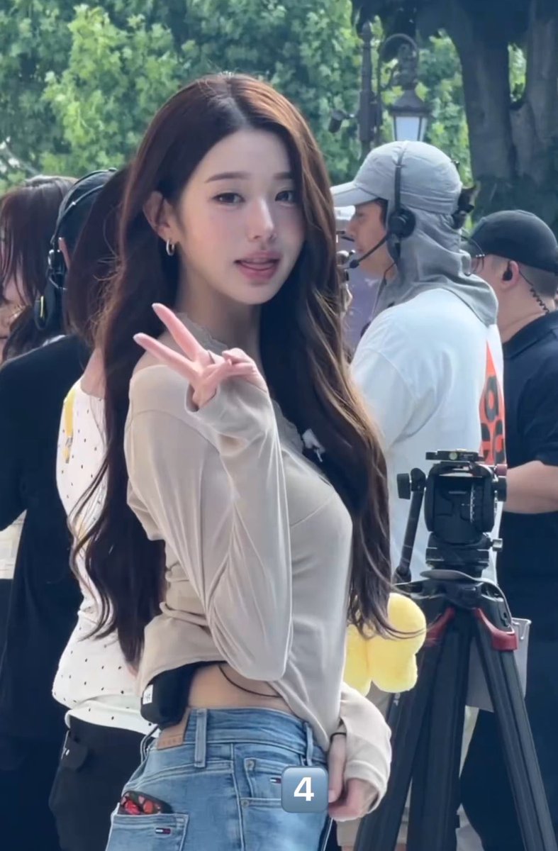 luvwy04's tweet photo. 구라겠지......너무예뻐서사귀고싶어...... https://t.co/DvgliRFskJ