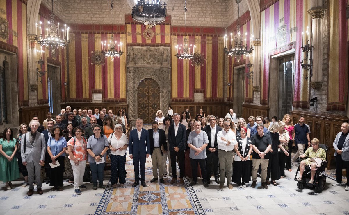 jmartigalbis's tweet photo. En un acte propagandístic de @jaumecollboni s’ha presentat el “Compromís ciutadà pel Civisme”. Demanar la coresponsabilització de la gent amb el civisme és oportú, sempre que no impliqui la dimissiò de les responsabilitats del govern. Menys fotos i més Ordenança de Convivència. https://t.co/X82UrWXT2z
