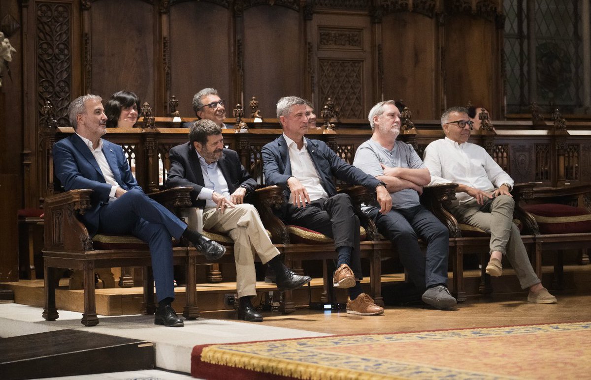 jmartigalbis's tweet photo. En un acte propagandístic de @jaumecollboni s’ha presentat el “Compromís ciutadà pel Civisme”. Demanar la coresponsabilització de la gent amb el civisme és oportú, sempre que no impliqui la dimissiò de les responsabilitats del govern. Menys fotos i més Ordenança de Convivència. https://t.co/X82UrWXT2z