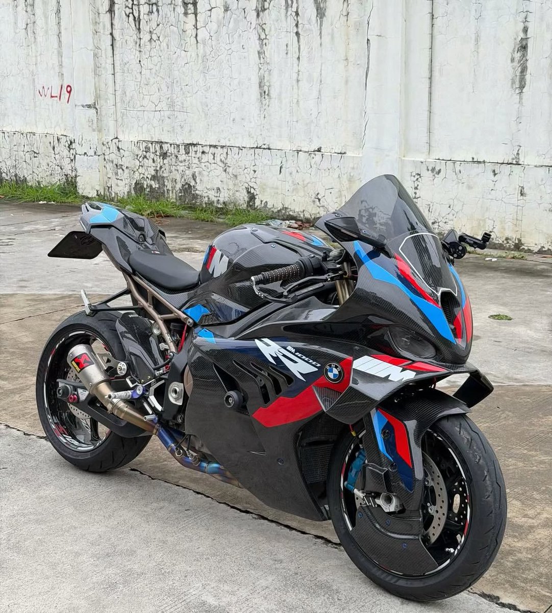 malay_wheels's tweet photo. BMW S1000RR ⛽️ Fuel
1000cc
N38M💰 https://t.co/vdGBg64nTz