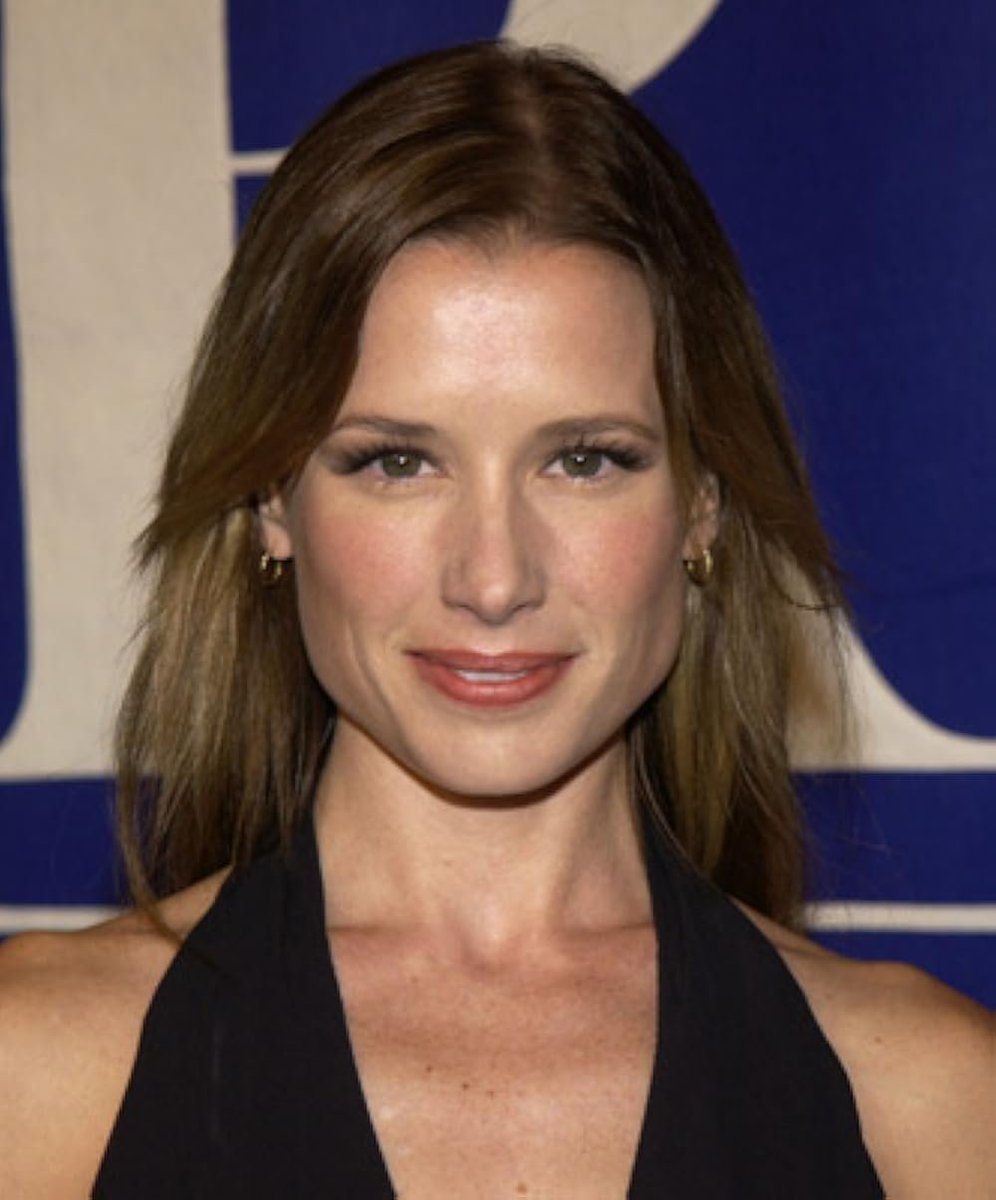 celebcrush4922's tweet photo. Happy Birthday Shawnee Smith 🎂🎊
#HappyBirthday #Shawnee #Smith #ShawneeSmith https://t.co/OfIwCDyzfS