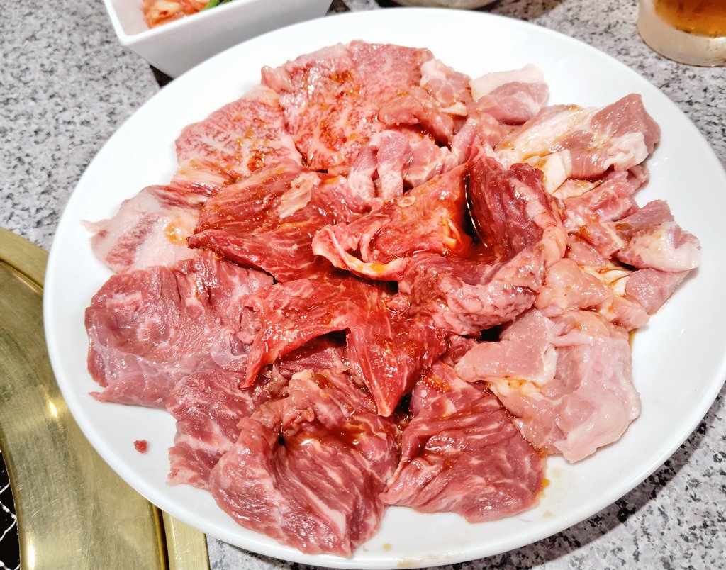 BEEP_akihabara's tweet photo. 上野の焼き肉店「牛スター」で合盛りランチ。300gと食べごたえのある量だけでなく、肉の部位やコンディションもいいですよネ〜！　ここはホント隠れ名店です。　（天元中） https://t.co/tBkLazQAie