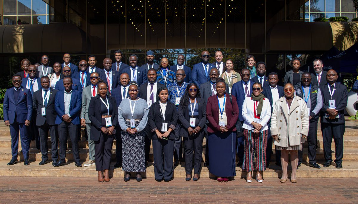 CSA_Kenya's tweet photo. 📍Harare, Zimbabwe
CSA participated in a high-level side event convened by Hivos and the SADC Parliamentary Forum (SADC PF) during the SADC Joint Meetings of Ministers of Finance and Health. #InvestingInYoungPeople #TransformingSRHR #HealthFinancing #SRHR #SADC #CSA #sida https://t.co/6BSy6oqeCl