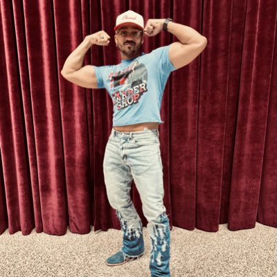 roberts_rules's tweet photo. #NewProfilePic https://t.co/sgcqQzWavq