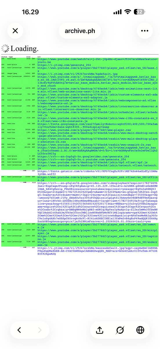 Samnovka's tweet photo. The original comments were hidden, but through archive snapshots (https://t.co/xU5vMZLa48), I discovered a comment from @tigercorp629: “Goodjob, Dylan”.  

Note: Using JavaScript-based archive tools and specific timestamp snapshots, I was able to find the exact date when the comment was still visible and when it was later hidden or deleted.