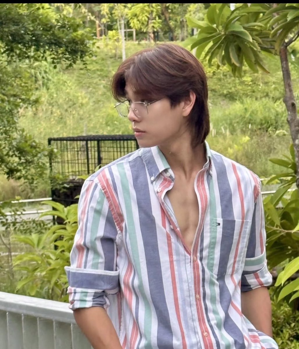 __toGather__'s tweet photo. คนที่รู้มุมเธอขาขนาดนี้... จะเป็นใครไปไม่ได้.. นอกจาก..555555 https://t.co/k8ILSxjgpG