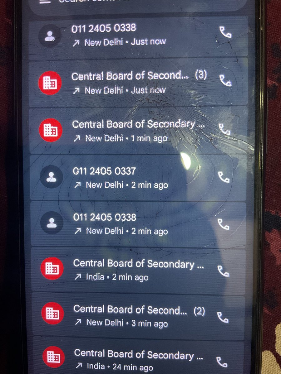Okayyawrr's tweet photo. @vineetJindal19 @cbseindia29 this how cbse he helping like no response #cbse https://t.co/9G49eQzBOh