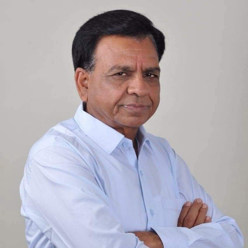 InderPatel11's tweet photo. मध्यप्रदेश के माननीय उप-मुख्यमंत्री आदरणीय श्री जगदीश देवड़ा जी को जन्मदिन की हार्दिक शुभकामनाएं..

ईश्वर से आपके उत्तम स्वास्थ्य एवं दीर्घायु की कामना करता हूँ।

 @JagdishDevdaBJP https://t.co/m7ht6DHQXF