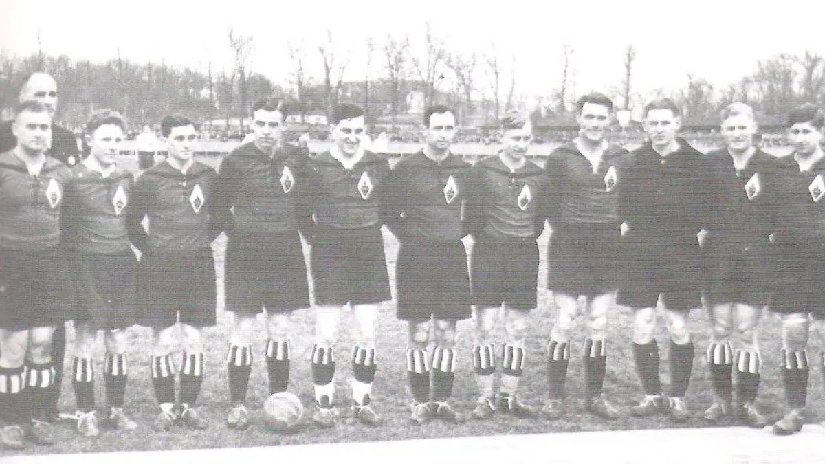 BellaWallerstei's tweet photo. Football carries history far beyond the pitch. I recently learned that Thomas Tuchel once played for SSV Ulm - the same club my Jewish great-grandfather, Dr. Hugo Wallersteiner helped build and where he also played in Germany. 

As chairman Hugo transformed the club into one of Ulm's biggest sports organisations. But after the Nazis came to power Jewish players were expelled and that chapter of the club's history came to a tragic end. Although only 5% of the club's members were Jewish, it was branded a "Judenverein” and Hugo was personally vilified by Julius Streicher's Der Stürmer as the "Musterjude von Ulm" ("Model Jew of Ulm"). 

I'm very proud of my great-grandfather's story and feel immense responsibility to keep that memory alive

(Club photo from 1928)