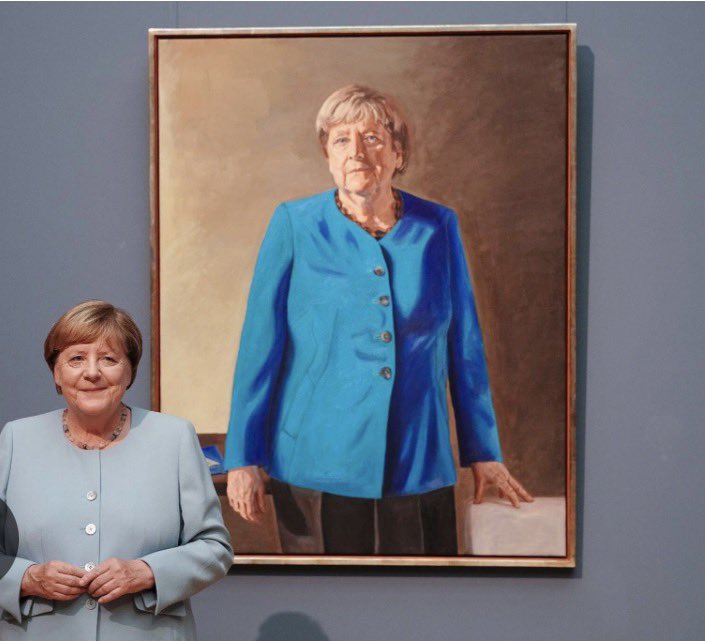 ManuelBrug's tweet photo. Der Maler des Merkel-Porträts ist übrigens der Bruder des Cellisten Jean-Guihen Queyras  @QueyrasJG, für den er auch ein Plattencover und den Cellokasten entworfen hat https://t.co/Y3yoFr5DMo