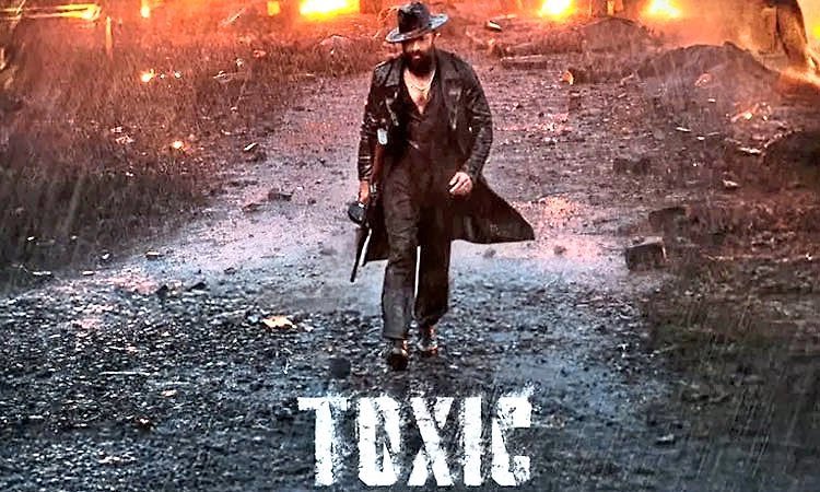 heymonthh02's tweet photo. Successfully eliminated family audience. 

ATP idhu Geethu Mohandash product andre yaru namballa ..
It is officially Written and Directed by Yash 🌚💥

#Toxic #Rockingstaryash https://t.co/mqjxxuQNU4