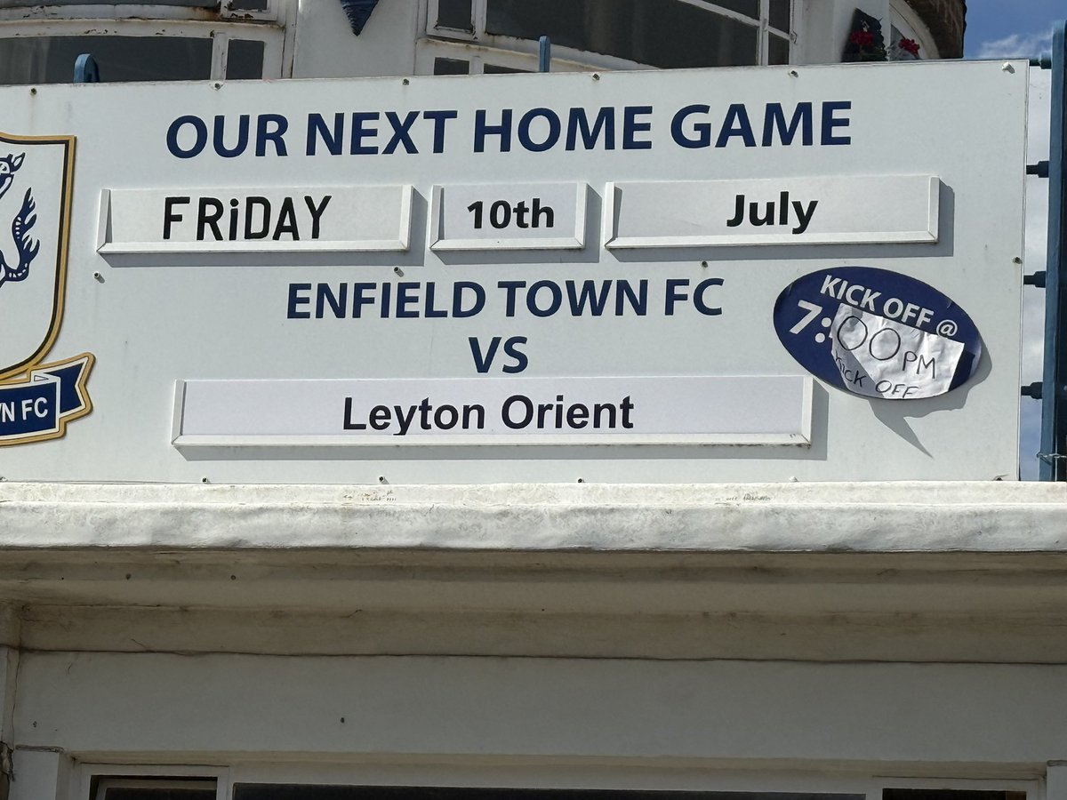 ETFCOfficial's tweet photo. WHATS NEW IN THE CLUB SHOP?
ETFC milk chocolate bars, Glass pint Tankards, Scarves, New pin badge, coasters, Dog coats/shirts

All from the club shop and soon to be available via the online shop too
Up The Town

Pre Season friendly tickets 👇
https://t.co/V0RL7XrgpZ https://t.co/Uqi1MqDA87