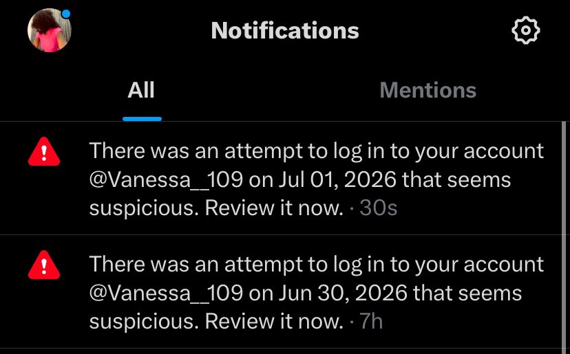 Vanessa__109's tweet photo. Who the fuck is trying to hack my twitter account??? On top how many followers??? You’re very stupid whoever this is. https://t.co/HJQvThsH5T