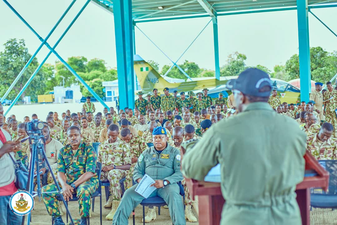 NigAirForce's tweet photo. NAF STRENGTHENS JOINT BATTLEFIELD COORDINATION THROUGH AIR-TO-GROUND INTEGRATION AND CIVILIAN HARM MITIGATION TRAINING https://t.co/jC5xDlJ75H