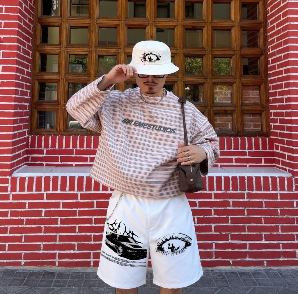 Haloadhorns's tweet photo. Great photo shoot of our latest drops today, then we had to hit Kodak with the money post.
Link in bio!
#streetwear #clothing #shirts #kodakblack #selfmadebran #mybrandneedsveiws #fypplease https://t.co/7NLfi4kG0x