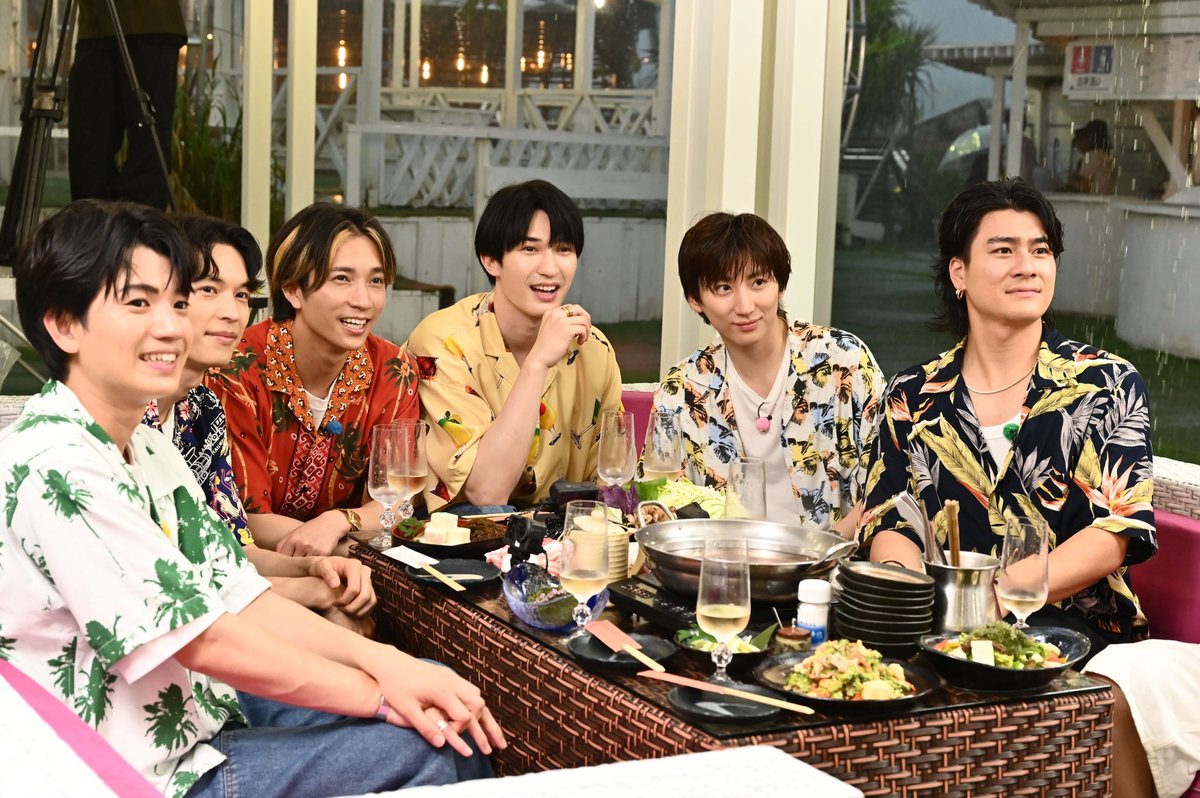 6sixtones_tbs's tweet photo. 『𝟔𝐒𝐢𝐱𝐓𝐎𝐍𝐄𝐒』第𝟒弾の放送が決定👑

　　　“一生忘れられない”
　　　　　　最高の沖縄ツアー！

芸能界No.1幹事の超人気俳優プレゼンツ！
“ある意味”一生忘れられない思い出に…🌺

🔈 『6SixTONES』𝟩/𝟣𝟨(木)よる𝟫時💎
(※放送時間が変更になる場合がございます)

#シクスト
#6SixTONES https://t.co/sjxGB5Ej5I