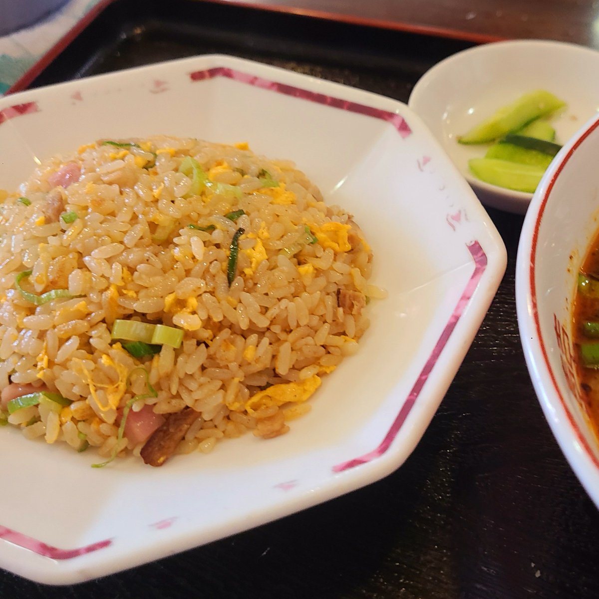 dragonfly_orbit's tweet photo. 味噌台湾ラーメン🍜&amp;半チャーハン https://t.co/ez00XfJF0r