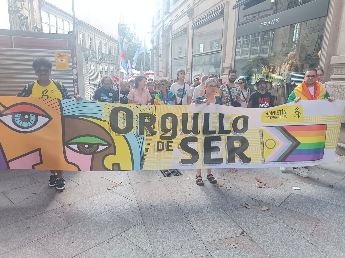 AmnistiaGalicia's tweet photo. 🏳️🌈🏳️🌈🏳️🌈🏳️🌈🏳️🌈🏳️🌈🏳️🌈🏳️🌈🏳️🌈🏳️🌈🏳️🌈🏳️🌈🏳️🌈🏳️🌈
Varios días despois das manifestacións en distintas cidades galegas, mantemos o noso orgullo intacto! 🙌 #Orgullodeser #DDHH
Grazas a todos os que participaron nas mobilizacións e aos que cada día respectan os dereitos humanos 🫂💛 https://t.co/Z9zLU7JjYN