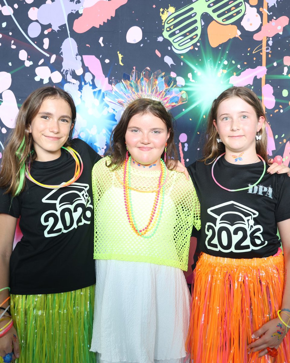 GreenfieldIntS's tweet photo. Congratulations to our Grade 5 class- you shone bright (literally!) and we couldn't be prouder of how far you've come. Here's wishing you all the best as you take your next big step. 
#ThrivingTogether #EmbracingTheFuture #ProudlyTaaleem #ClassOf2026 https://t.co/n2M8uHh70x