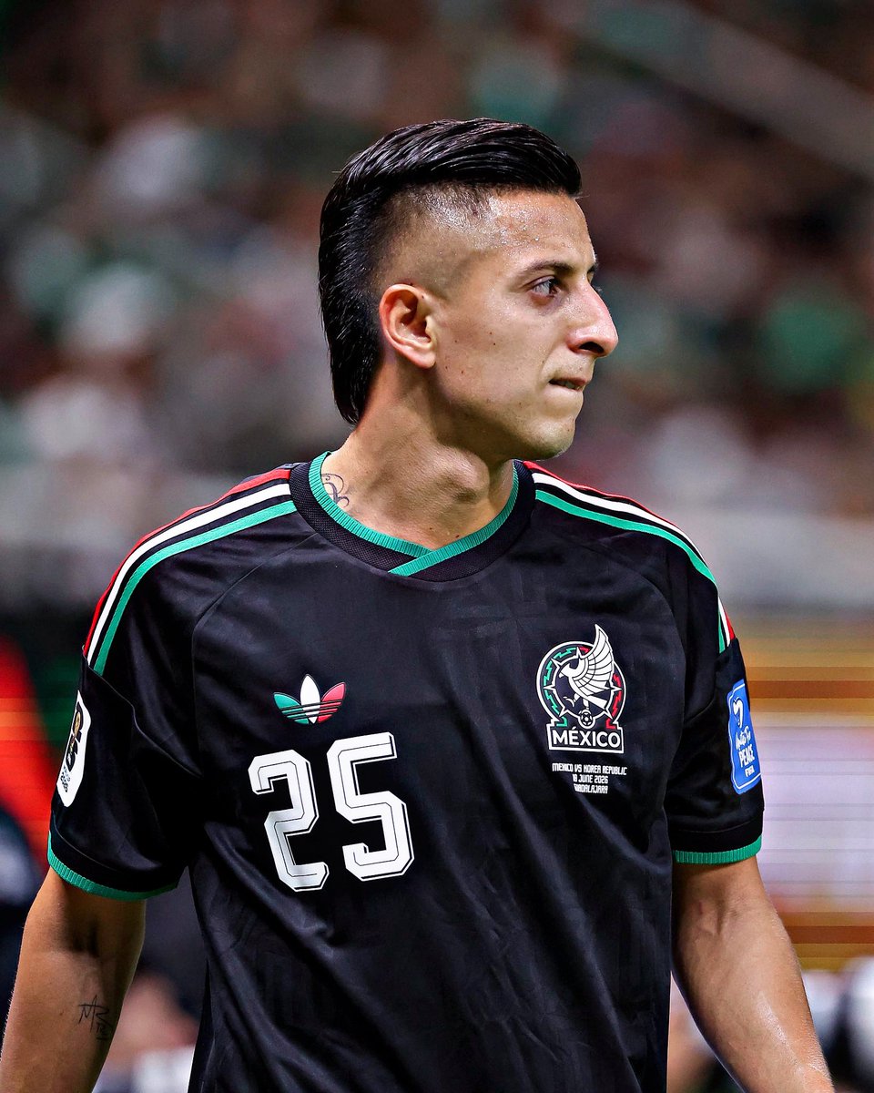 AllFutbolMX's tweet photo. We have to talk about the World Cup performances from Piojo Alvarado. Underrated. https://t.co/Hkqsufqpgr