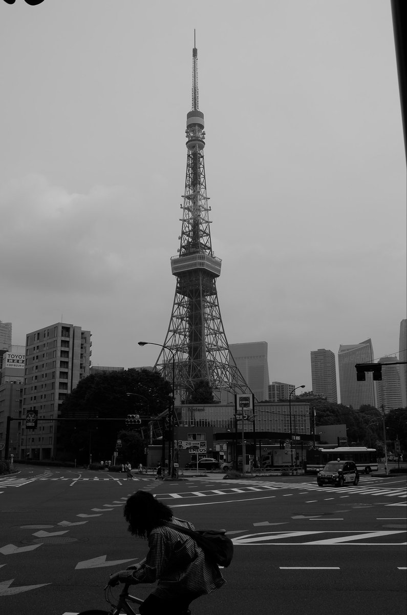 mida4nami's tweet photo. 〜7月のお休みのお知らせ〜 

6日、13日、20日、27日 
(月曜定休日) 

5日、19日
(日曜定休日) 

12日
(出張ためお休み) 

12:00〜17:00
19:00〜23:00

完全予約制
(空きがあれば当日のご案内も可)

#雲雀理髪店 https://t.co/ia1FiiYCkO
