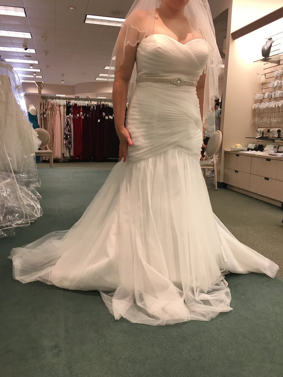 hapurvis's tweet photo. @fairyytaleswift Got married in 2017!!! https://t.co/qHeM0dl0fQ