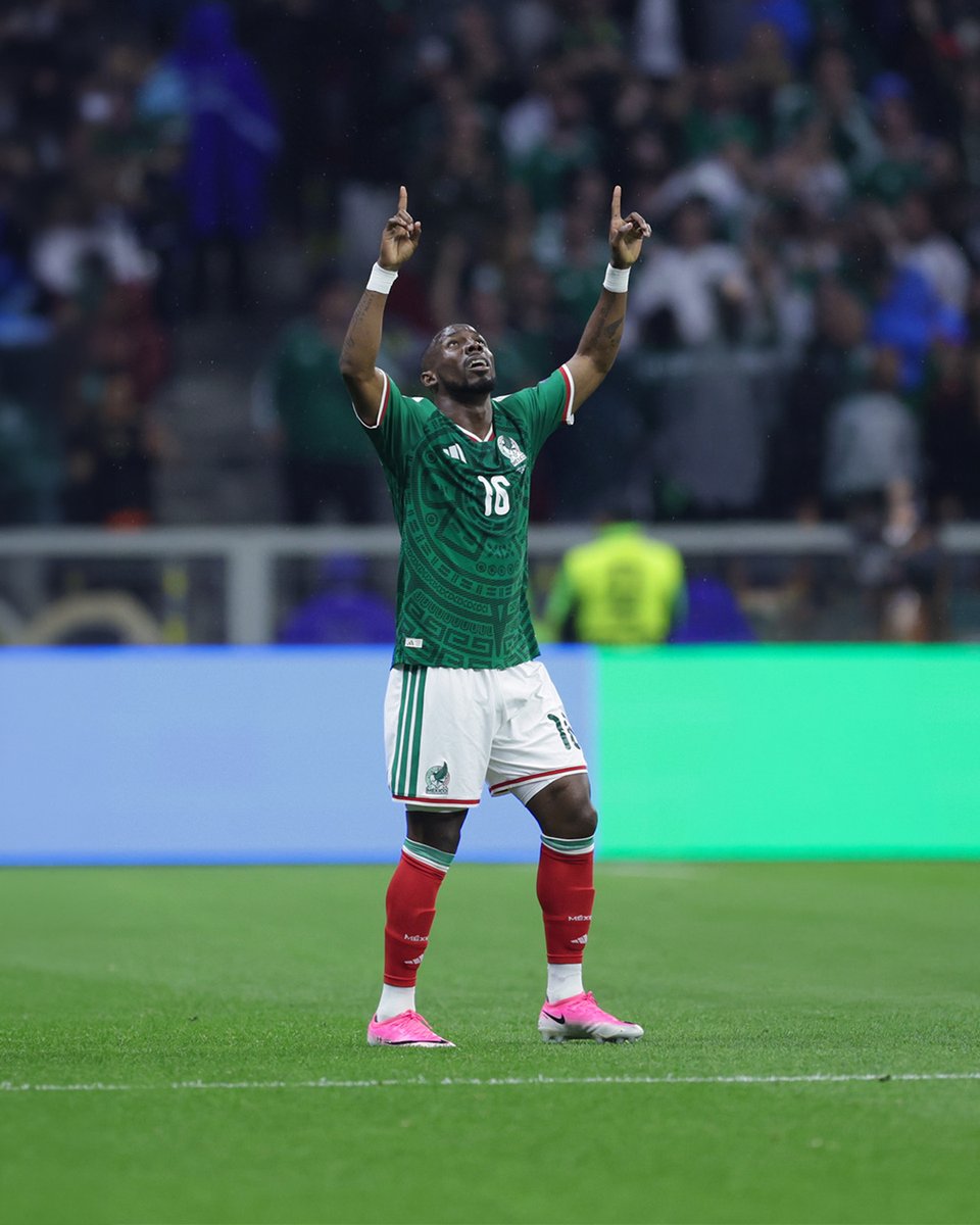 miseleccionmx's tweet photo. JULIÁN QUIÑONES.
JULIÁN QUIÑONES.
JULIÁN QUIÑONES.

Nuestra PANTERA lo volvió a hacer. 🔥 ¡Vaaaaaamos! 👊

#SomosMéxico https://t.co/bms2cMZEKu