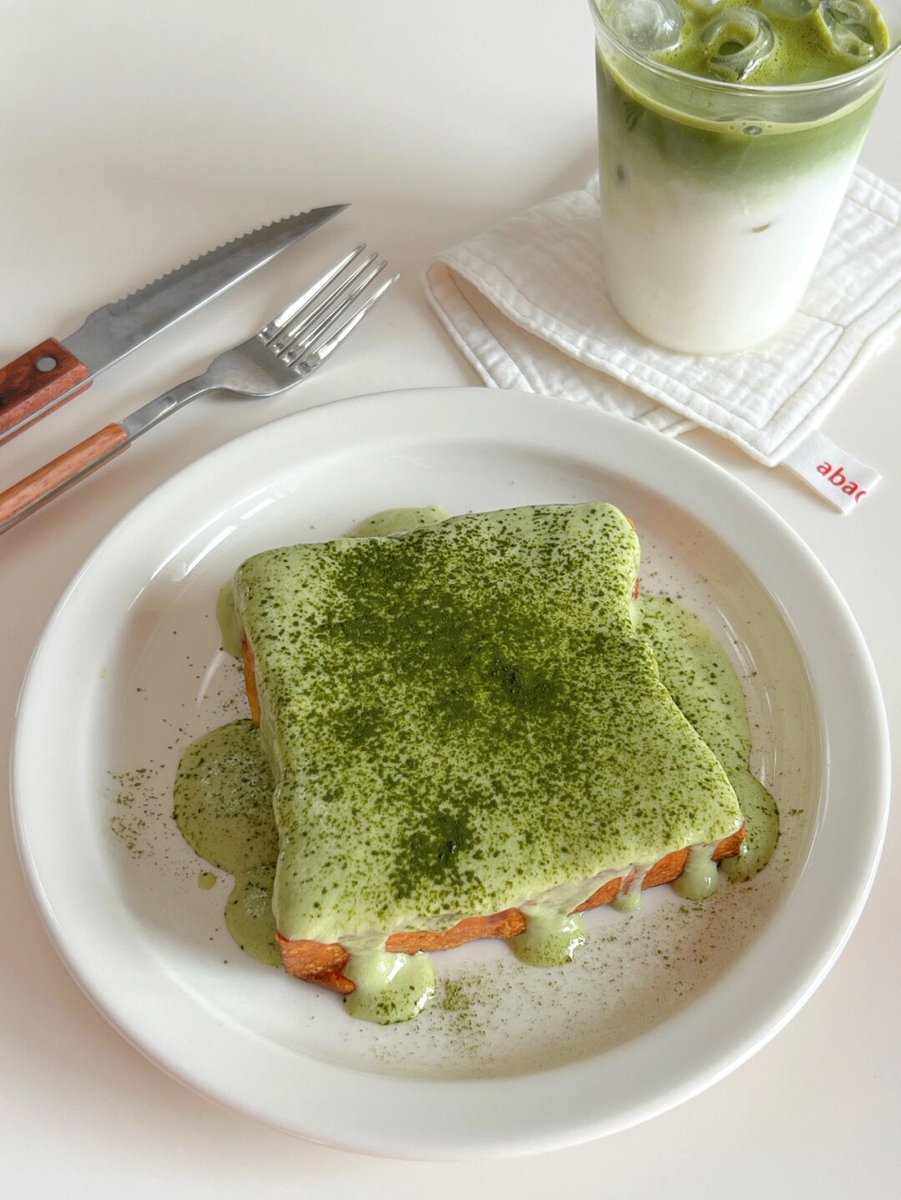 shardeep001's tweet photo. Just popped my cherry on homemade matcha ricotta toast with a dash of honey—sunrise + flavor combo hit DIFFERENT today https://t.co/iEyN6kvQlE