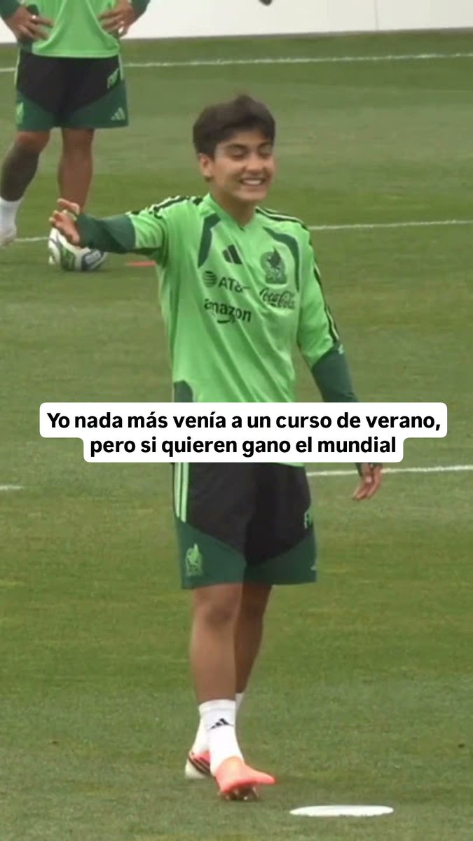 Franco_128's tweet photo. Gil Morita va a tener mucho que contarle a sus amiguitos después del verano 
#VamosMéxico #YSiSí https://t.co/Arym0BW3FF